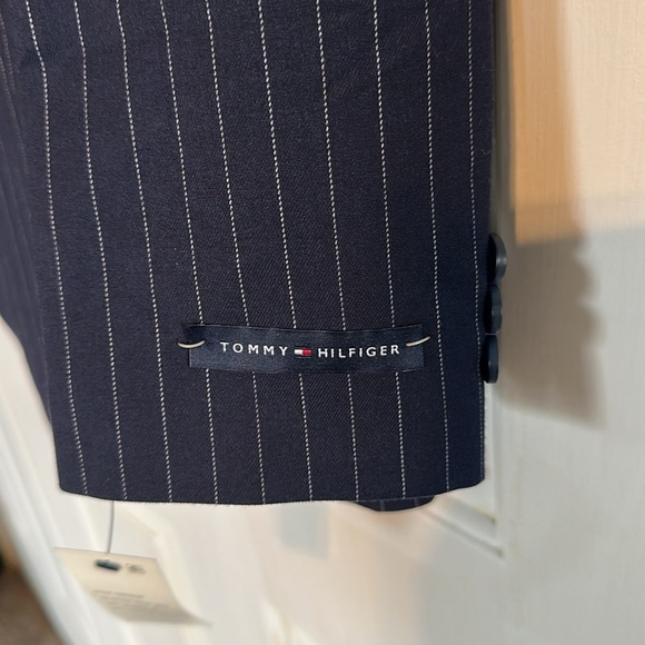 NWT Tommy Hilfiger Navy Suit jacket size 18 Boys - Picture 7 of 7
